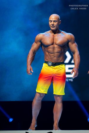 MEN'S PHYSIQUE МАСТЕРА +40